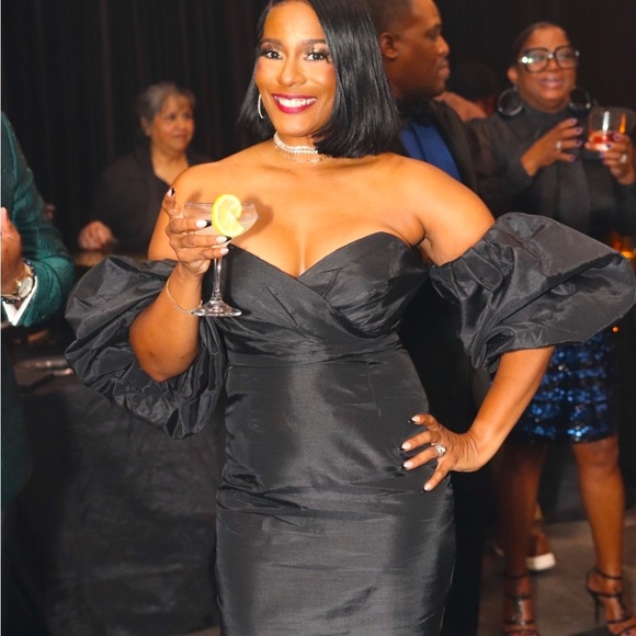 Black Cocktail Dress - Picture 3 of 3